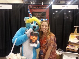 Donna Cook and cosplay fan at Phoenix Comicon